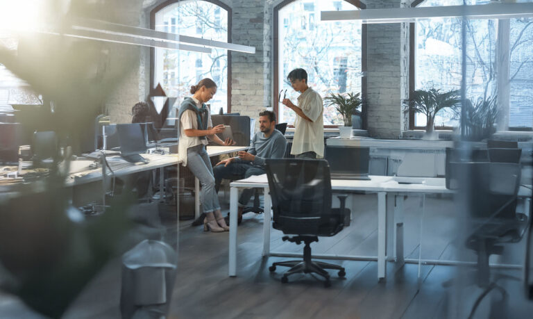 Learn more about the article How HR strengthens corporate culture digitally - tools, tips &amp; strategies